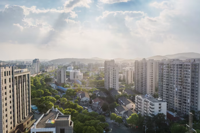 view-city-with-buildings-trees_1127-352